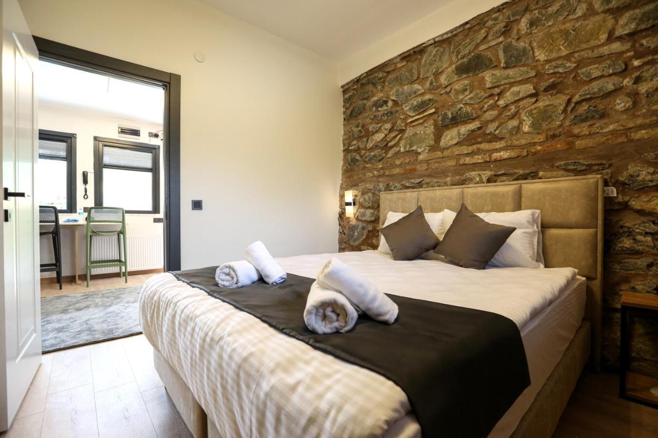 Mia Mia Suites Istanbul Exterior photo