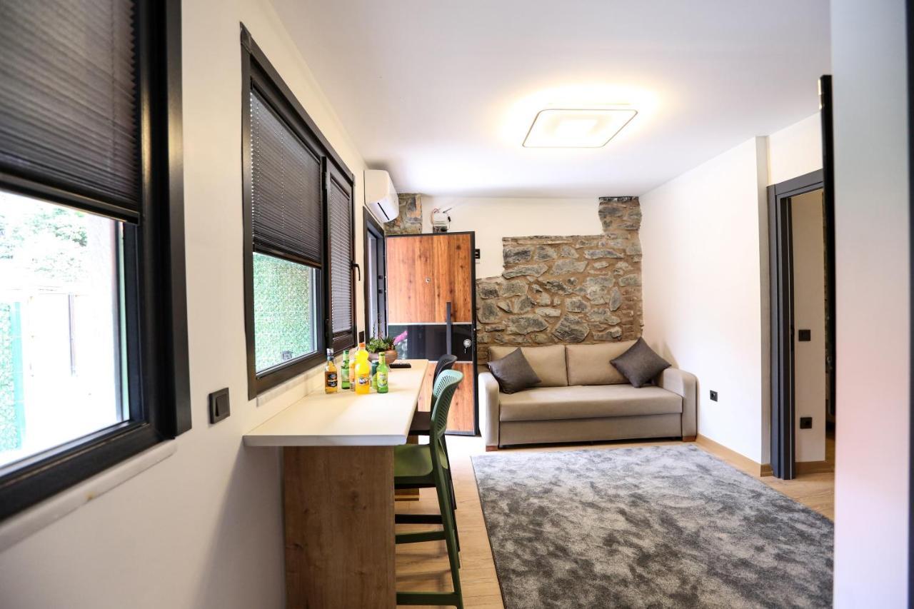 Mia Mia Suites Istanbul Exterior photo
